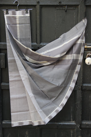 REHWA Maheshwari Handwoven Neem Reshmi POT Border Saree