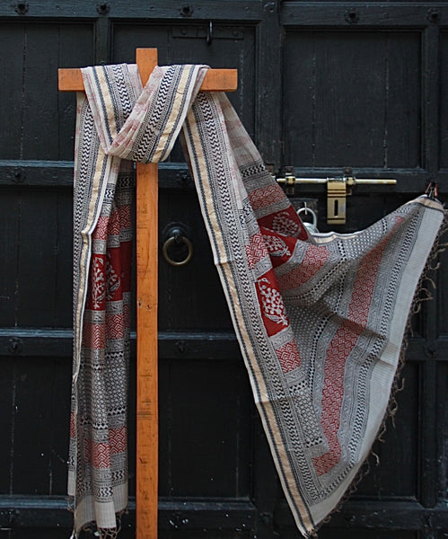 REHWA Bagh Print Maheshwari Handwove Narmada Borders Dupatta