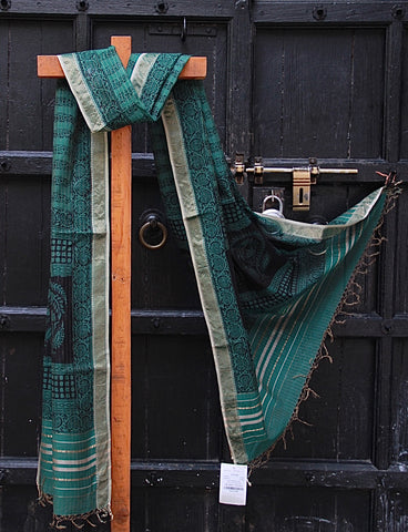 REHWA Bagh Print Maheshwari Handwoven Jugnu Borders Dupatta