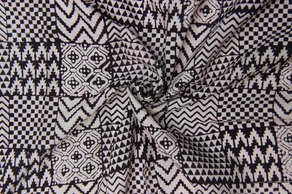 REHWA Bagh Print Maheshwari Handwoven Fabric With V Borders